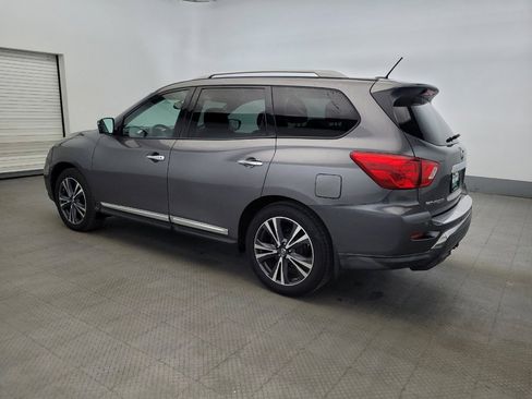 Used 2017 Nissan Pathfinder Platinum FWD image 3