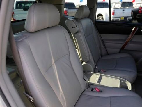 Used 2009 Toyota Highlander Limited image 17