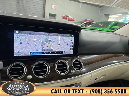Used 2021 Mercedes-Benz E 350 4MATIC Sedan image 35