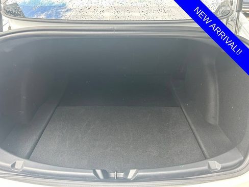 Used 2023 Tesla Model 3 Standard Range RWD image 8