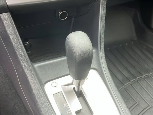 Used 2015 Subaru Crosstrek 2.0i Premium w/ Moonroof Package image 19