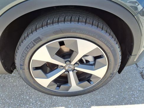 New 2026 Volvo XC40 B5 Plus w/ Protection Package Premier image 9