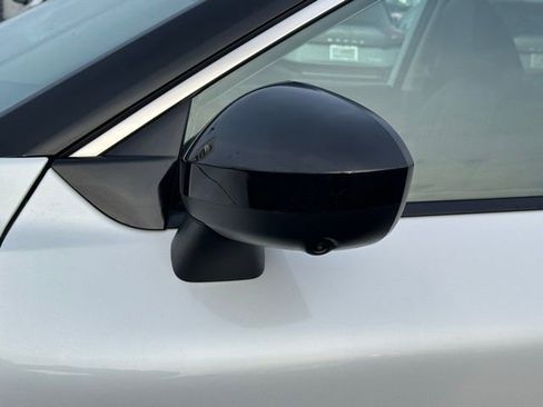 Certified 2025 Nissan Rogue SV image 11