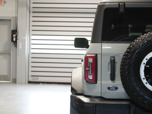 Used 2022 Ford Bronco Badlands AWD/4WD image 10