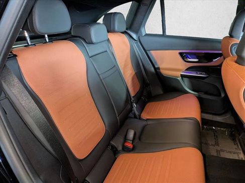 Certified 2025 Mercedes-Benz GLC 300 image 21