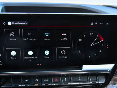 Used 2024 GMC Sierra 1500 Elevation w/ LPO, Elevation Black Package image 21