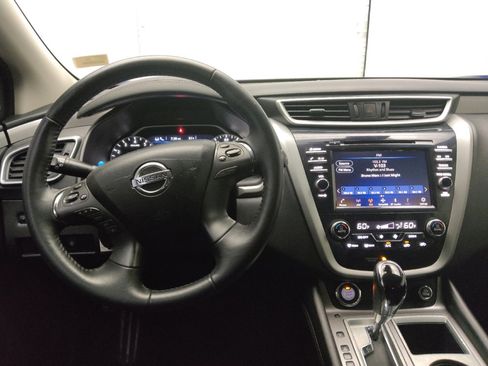 Used 2020 Nissan Murano SV image 22