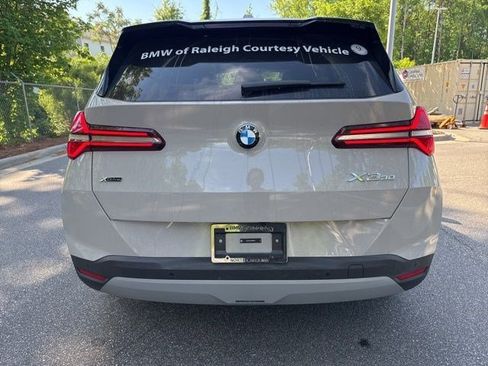 Used 2025 BMW X3 xDrive30i w/ Premium Package image 13