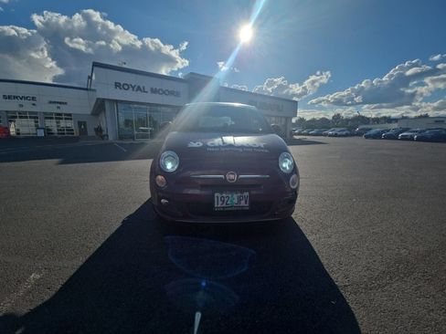 Used 2015 FIAT 500 Sport FWD image 2