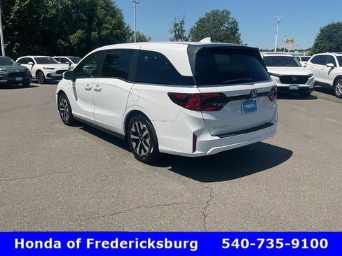 Certified 2026 Honda Odyssey EX-L image 4