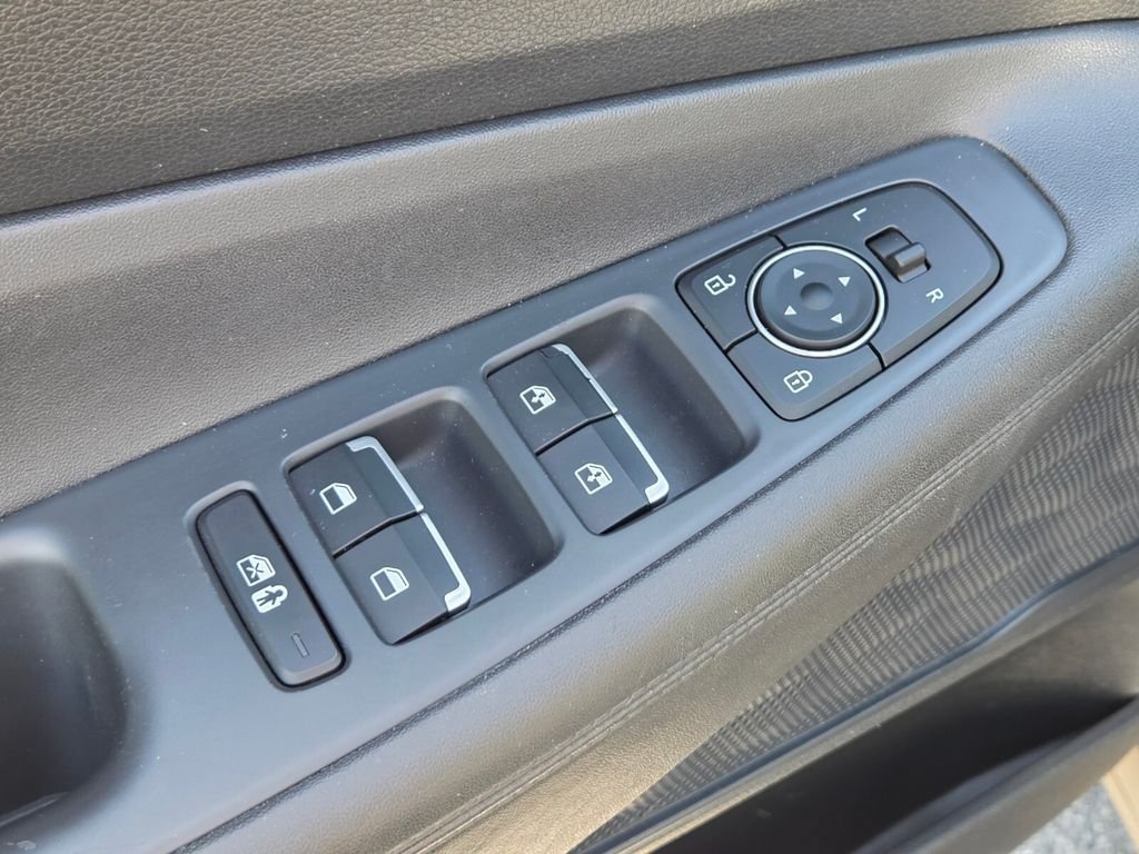 Used 2022 Hyundai Santa Fe SEL AWD/4WD image 23
