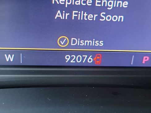 Used 2020 Buick Enclave Premium w/ Sun and Sites Package AWD/4WD image 24