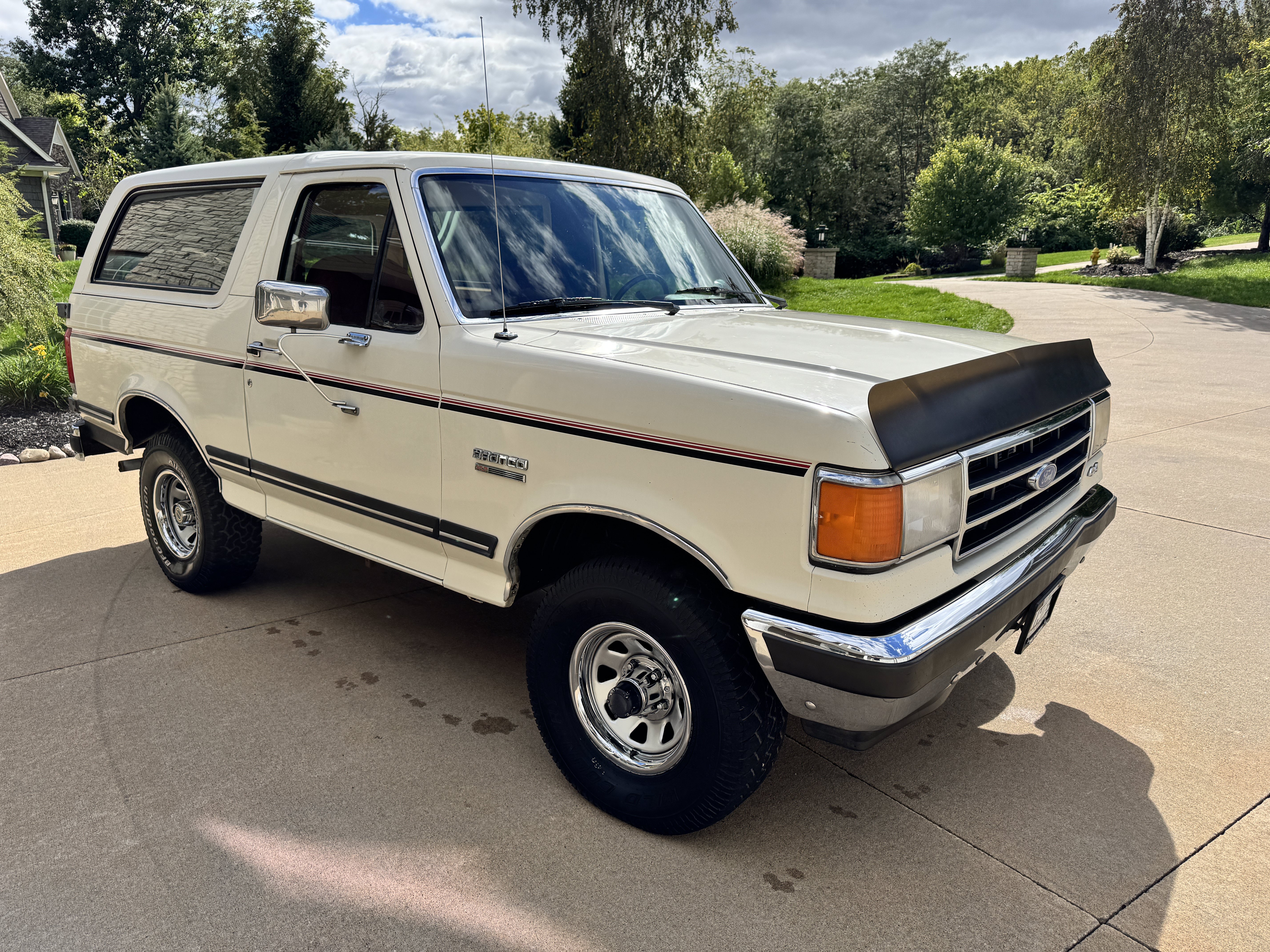 Used 1990 Ford Bronco AWD/4WD image 8