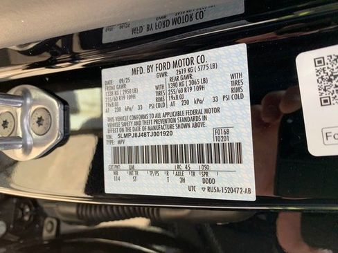 New 2026 Lincoln Nautilus Premier w/ Equipment Group 102A AWD/4WD image 23