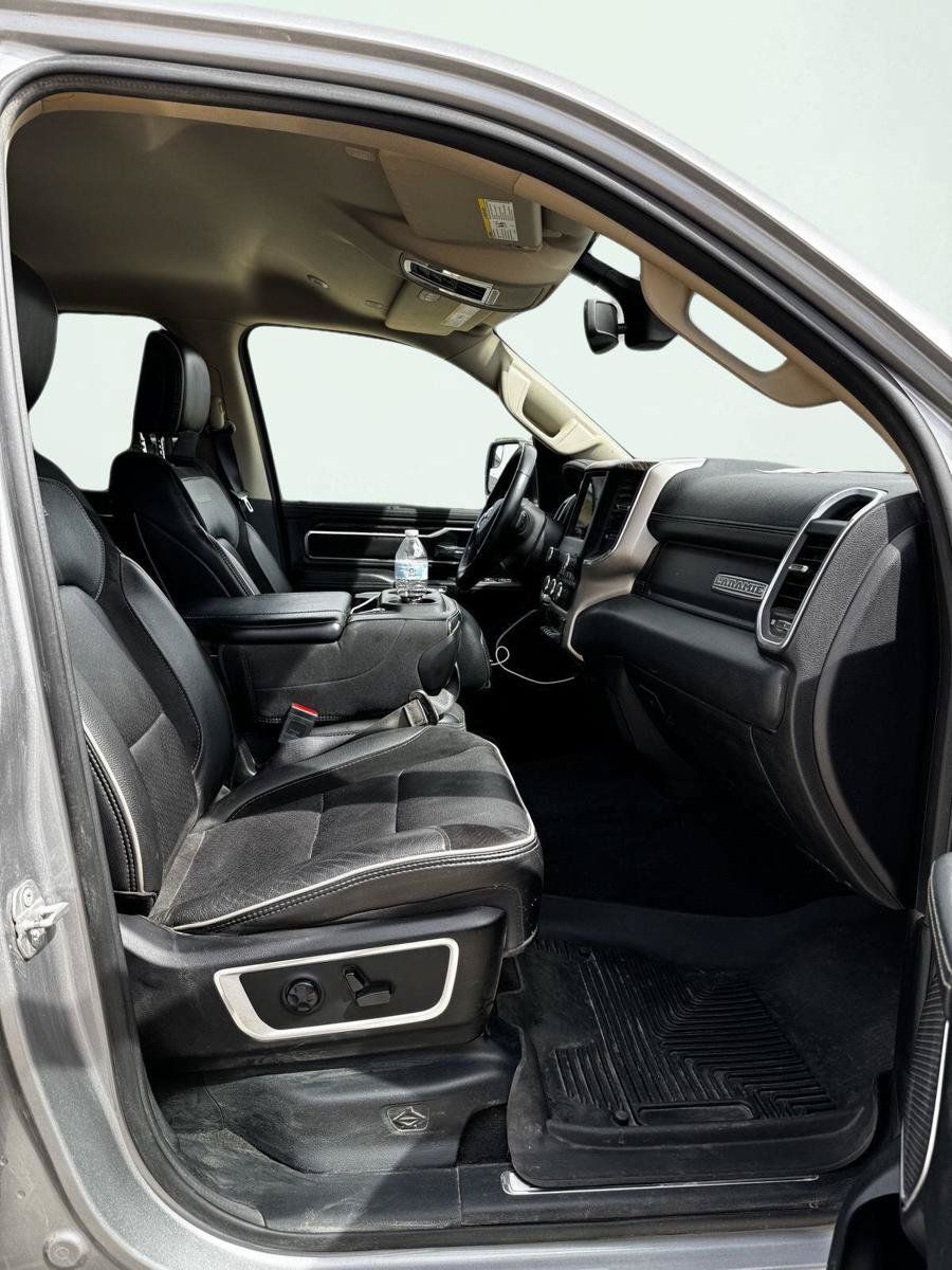 Used 2020 RAM 1500 Laramie AWD/4WD image 15