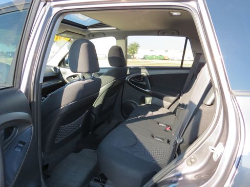 Used 2010 Toyota RAV4 Sport image 28