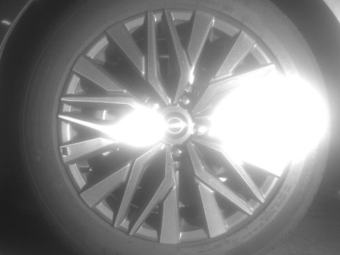 Used 2025 Nissan Altima 2.5 SV FWD image 15