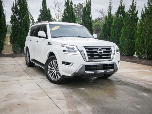 Used 2023 Nissan Armada SL w/ Cargo Package image 2