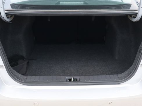 Used 2024 Nissan Versa S w/ S Plus Package image 21