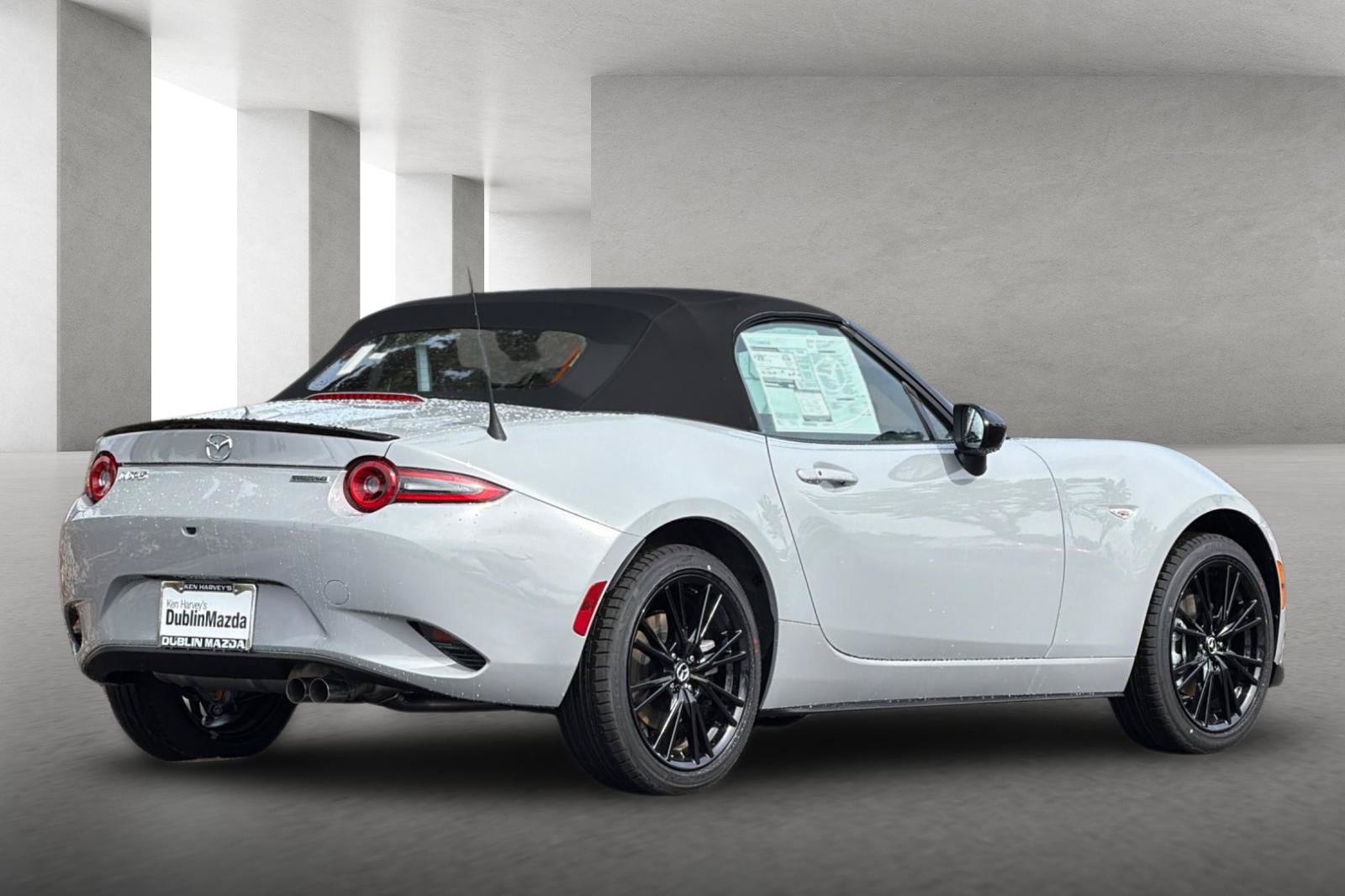 New 2026 MAZDA MX-5 Miata Club w/ Interior Package RWD image 4