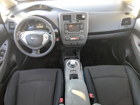 Used 2016 Nissan Leaf S w/ Charger Package image 17