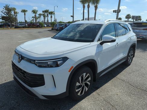 New 2026 Volkswagen Tiguan S image 15