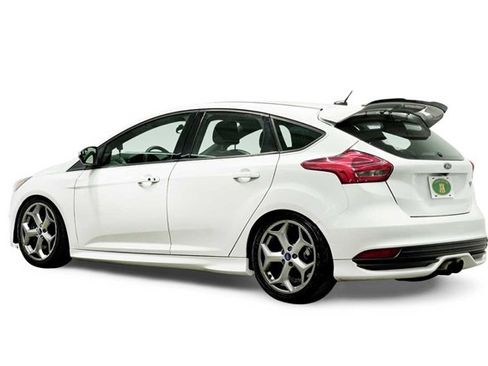 Used 2016 Ford Focus ST image 5