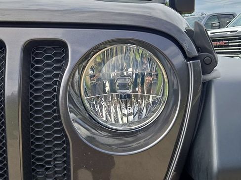 Used 2018 Jeep Wrangler Unlimited Sport S AWD/4WD image 29