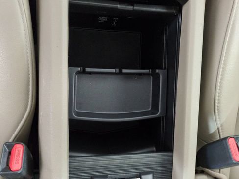 Used 2017 Honda Pilot Touring image 26