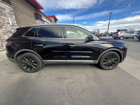 Used 2020 Lincoln Nautilus Reserve w/ Monochromatic Package image 2