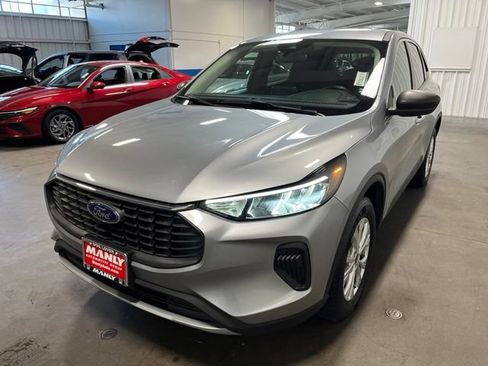 Used 2024 Ford Escape Active AWD/4WD image 7