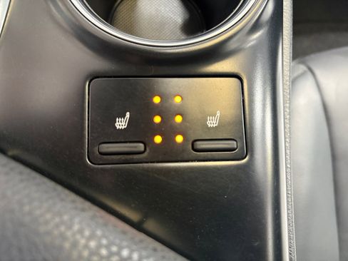 Used 2020 Toyota Camry XSE FWD image 22
