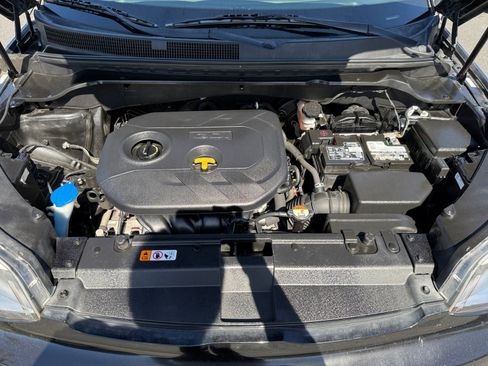 Used 2018 Kia Soul + FWD image 20