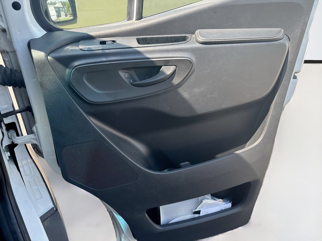 Used 2022 Mercedes-Benz Sprinter 2500 image 37