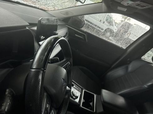 Used 2024 Mitsubishi Outlander SE FWD image 22
