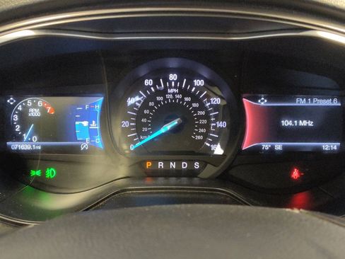 Used 2019 Ford Fusion SE w/ Equipment Group 151A image 23