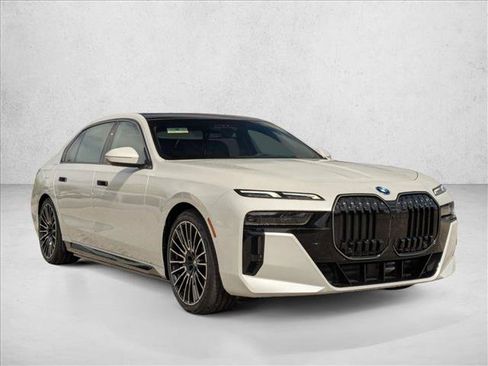 New 2026 BMW 750e xDrive AWD/4WD image 7