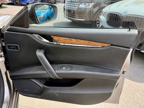 Used 2017 Maserati Quattroporte S RWD image 29