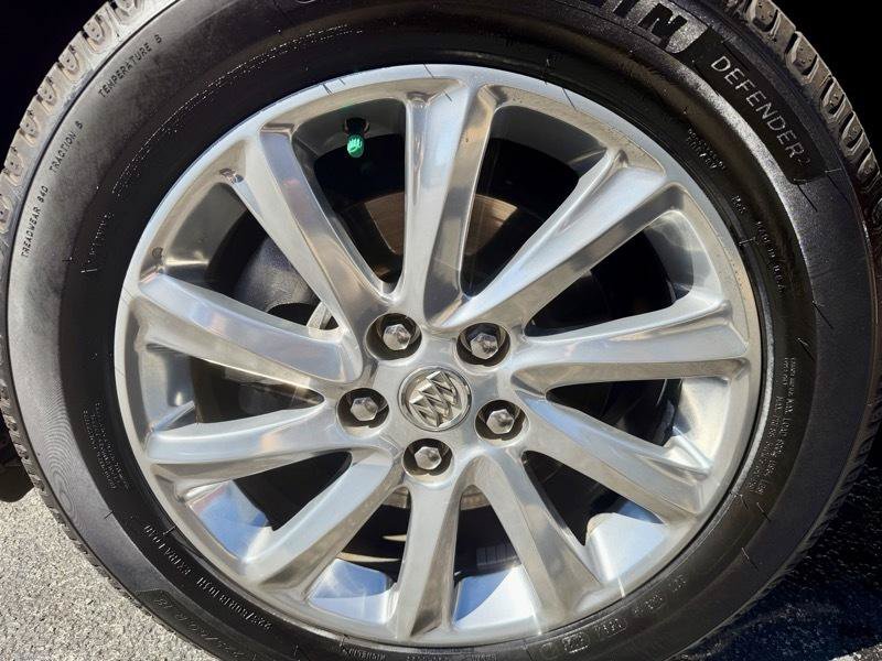 Used 2019 Buick Envision Essence AWD/4WD image 27