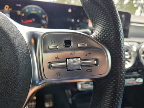 Used 2020 Mercedes-Benz CLA 250 image 24