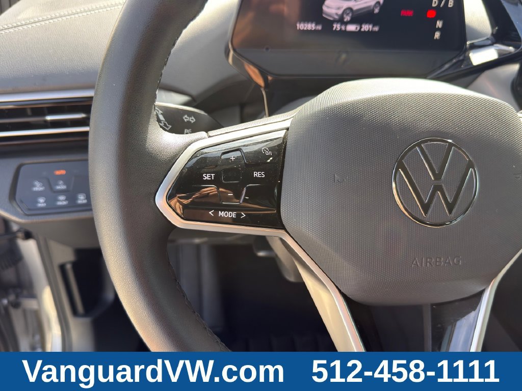 Used 2023 Volkswagen ID.4 Pro S AWD/4WD image 17