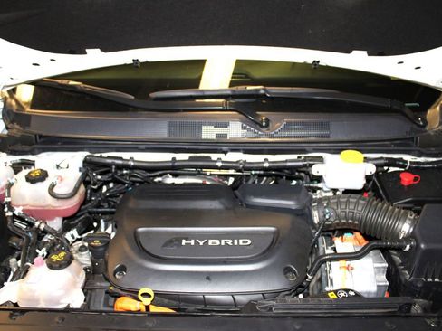 Used 2023 Chrysler Pacifica Pinnacle image 46