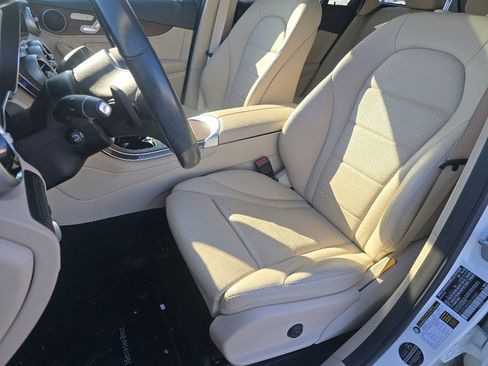 Certified 2022 Mercedes-Benz GLC 300 GLC 300 image 23