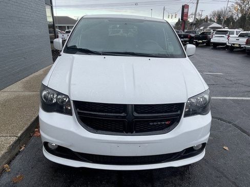 Used 2015 Dodge Grand Caravan SXT w/ Blacktop Package image 3