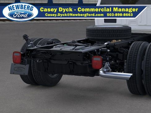 New 2026 Ford F450 XL w/ XL Chrome Package image 21