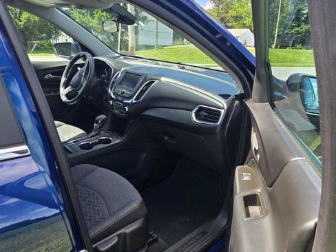 Used 2023 Chevrolet Equinox LT AWD/4WD image 11