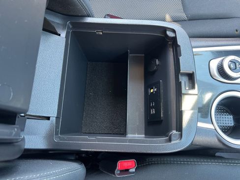 Used 2018 Nissan Pathfinder SV w/ Cargo Package image 23