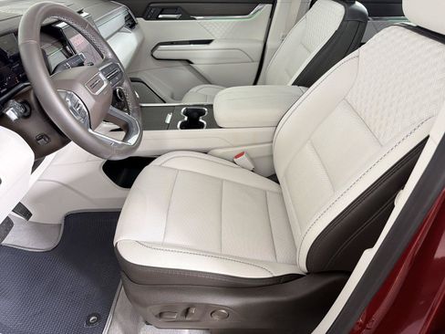Used 2024 GMC Acadia Denali FWD image 7