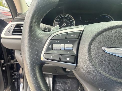 Used 2023 Genesis G70 2.0T RWD image 25