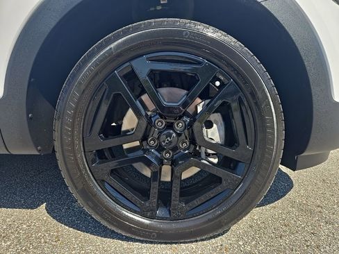 Used 2025 Kia Telluride EX X-Line AWD/4WD image 29